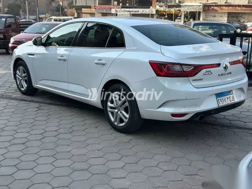 رينو ميجان 2020 أبيض مستعملة للبيع - 4