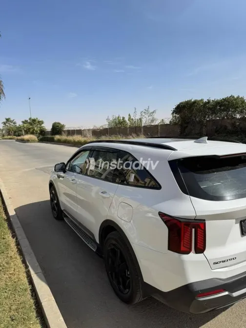 Kia Sorento 2026 White New for Sale - 4
