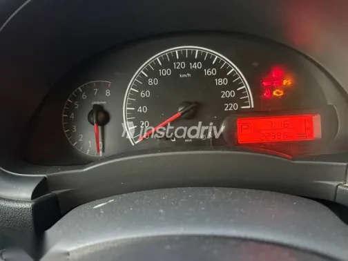 نيسان صنى 2023 ذهبي مستعملة للبيع - 3