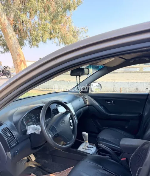 هيونداي إلنترا 2019 أبيض مستعملة للبيع - 6