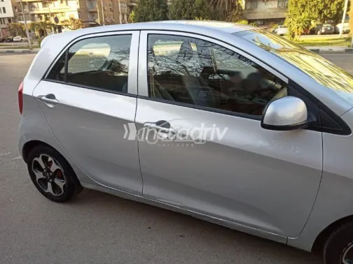 Kia Picanto 2014 Silver Used for Sale - 3