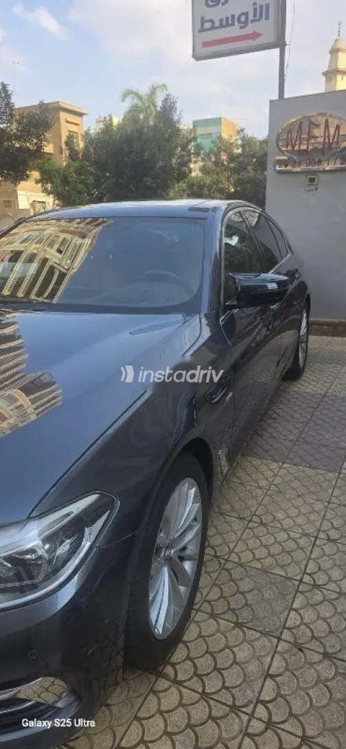 بي ام دبليو 520 2018 رمادي مستعملة للبيع - 1