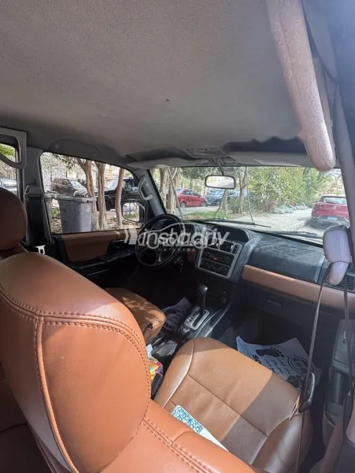 ميتسوبيشي مونتيرو 2002 أزرق غامق مستعملة للبيع - 4