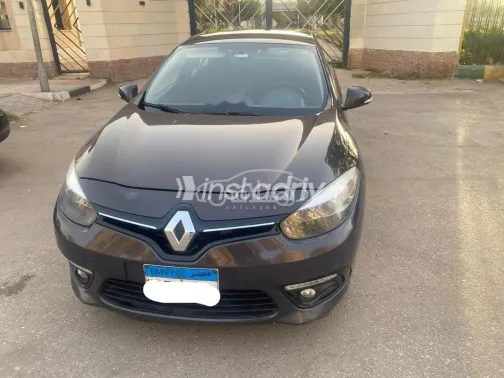 Renault Fluence 2016 Brown Used for Sale - 1