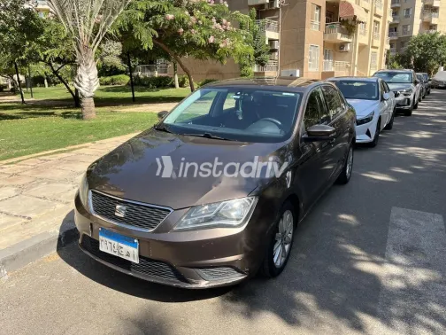 سيات توليدو 2018 بني مستعملة للبيع - 4