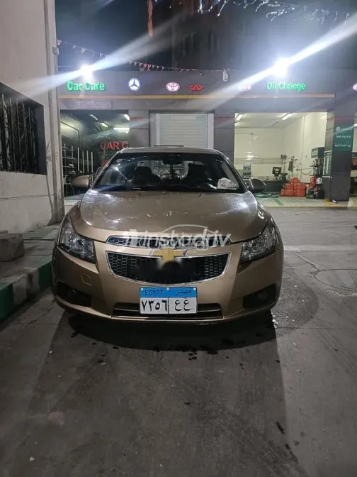 شيفروليه كروز 2010 برونزي مستعملة للبيع - 2