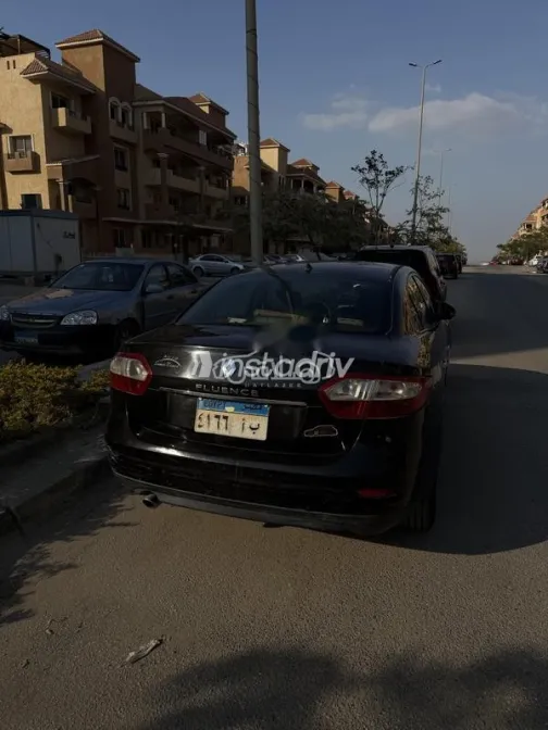 Renault Fluence 2013 Black Used for Sale - 3