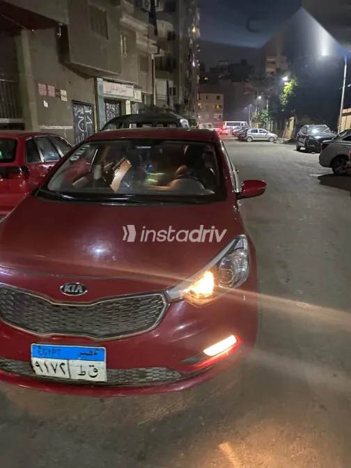 Kia Cerato 2016 Burgundy Used for Sale - 2