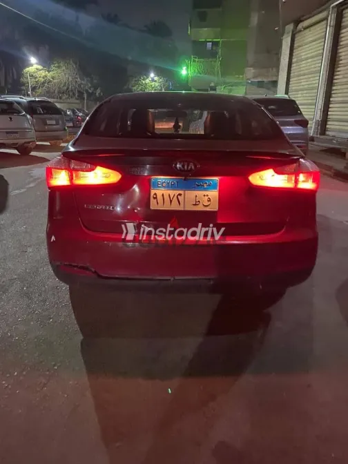 Kia Cerato 2016 Burgundy Used for Sale - 3