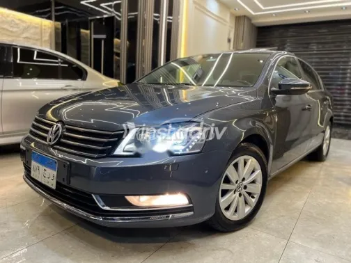 فولكس فاغن باسات 2012 رمادي مستعملة للبيع - 1