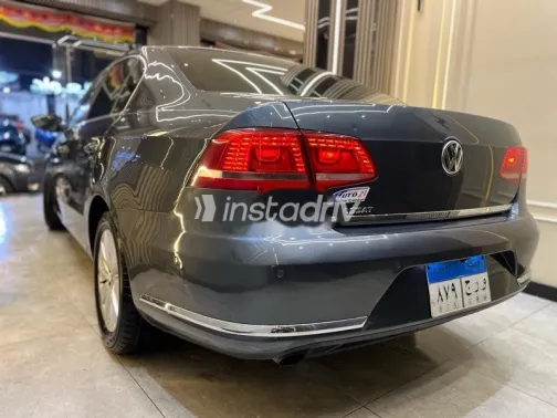 فولكس فاغن باسات 2012 رمادي مستعملة للبيع - 2