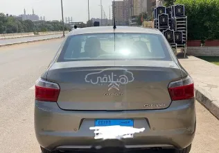 سيتروين سي اليزيه 2014 ذهبي مستعملة للبيع