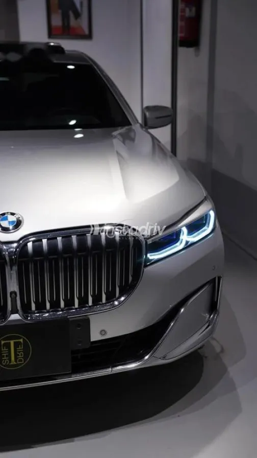 بي ام دبليو 740 2022 فضي مستعملة للبيع - 3
