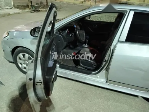 هيونداي إلنترا 2019 فضي مستعملة للبيع - 6