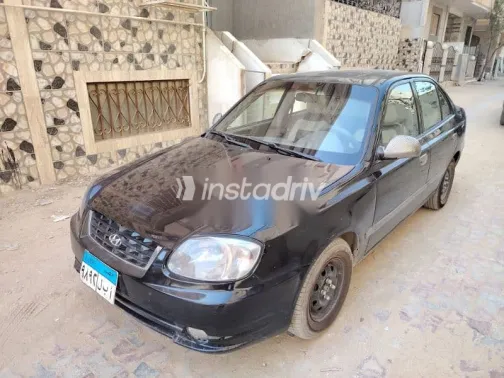 هيونداي فيرنا 2010 أسود مستعملة للبيع - 2