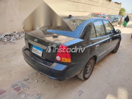 هيونداي فيرنا 2010 أسود مستعملة للبيع - 3