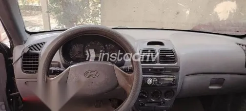 هيونداي فيرنا 2010 أسود مستعملة للبيع - 5