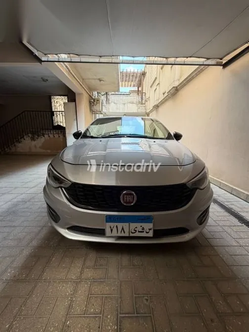 فيات تيبو 2020 فضي مستعملة للبيع - 1