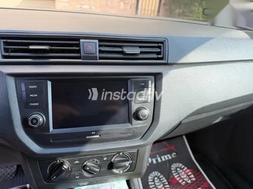 سيات ابيزا 2021 أزرق غامق مستعملة للبيع - 7