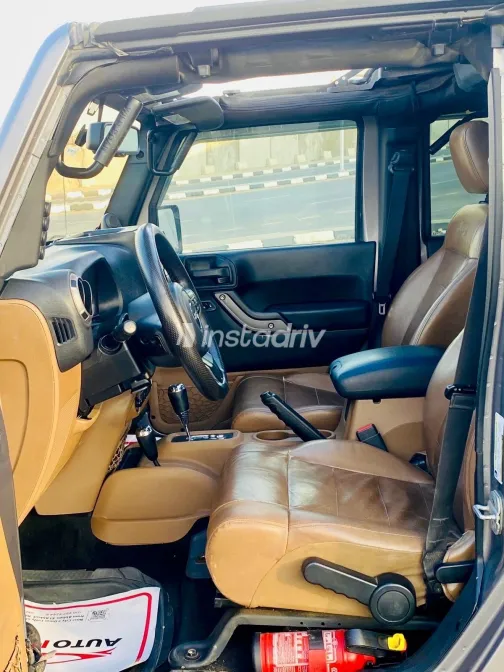 Jeep Wrangler 2013 White Used for Sale - 10