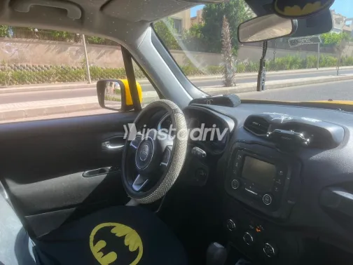 Jeep Renegade 2018 White Used for Sale - 1