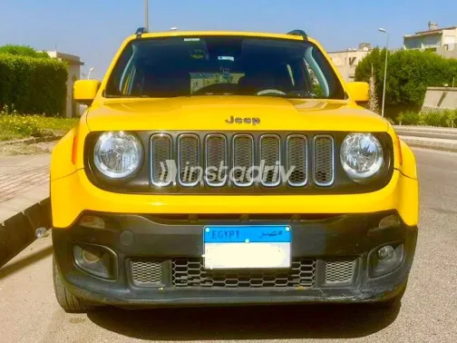 Jeep Renegade 2018 White Used for Sale - 3