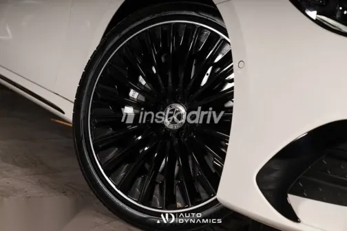 مرسيدس E 200 2026 أبيض جديدة للبيع - 4