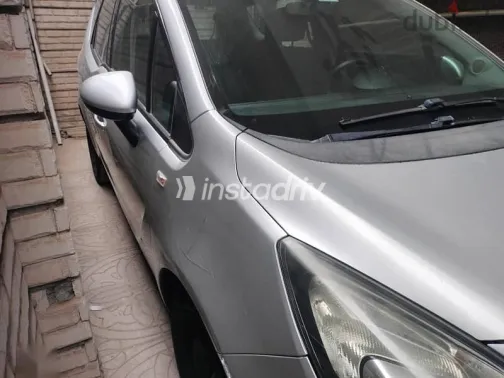 اوبل ميريفا 2015 فضي مستعملة للبيع - 7