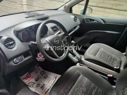 اوبل ميريفا 2015 فضي مستعملة للبيع - 10