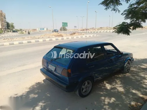 فولكس فاغن جولف 1983 أزرق غامق مستعملة للبيع - 2