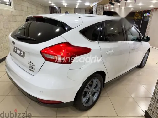 Ford Focus 2018 White Used for Sale - 6