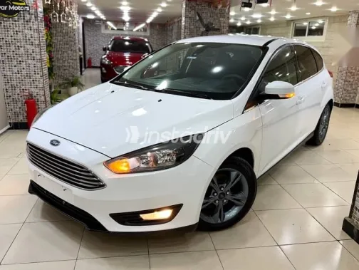 Ford Focus 2018 White Used for Sale - 7