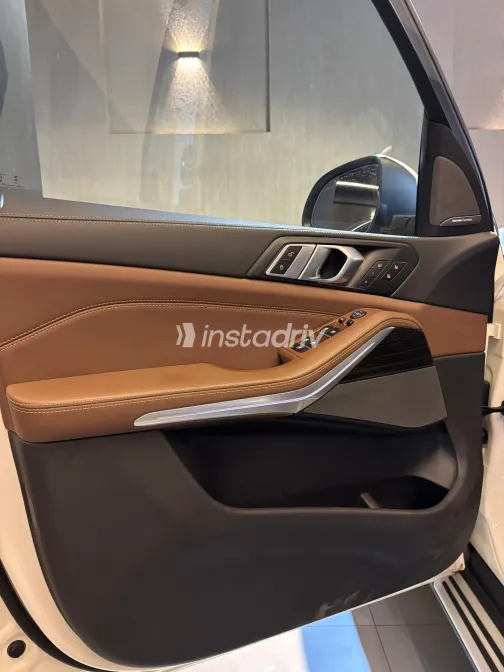 بي ام دبليو X5 2025 أبيض مستعملة للبيع - 5