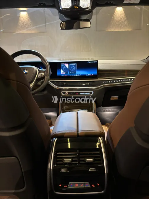 بي ام دبليو X5 2025 أبيض مستعملة للبيع - 8