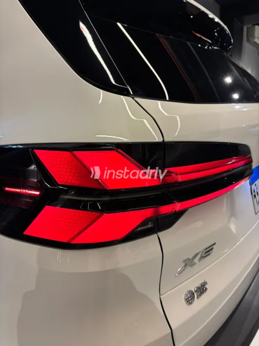 بي ام دبليو X5 2025 أبيض مستعملة للبيع - 10