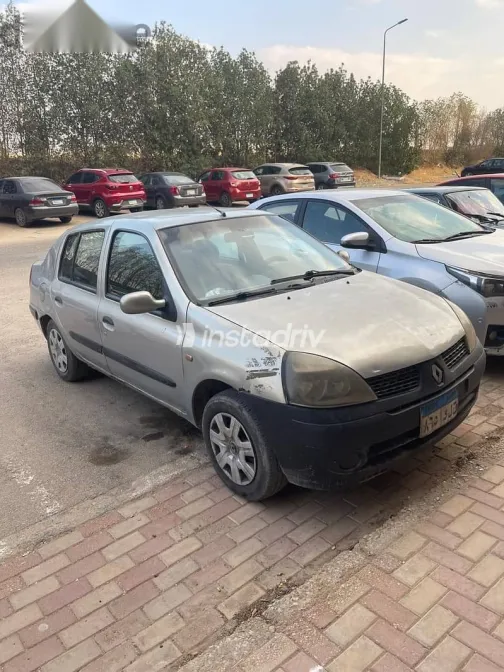 رينو كليو 2003 فضي مستعملة للبيع - 2