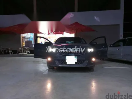 كيا اكسيد 2022 فضي مستعملة للبيع - 1