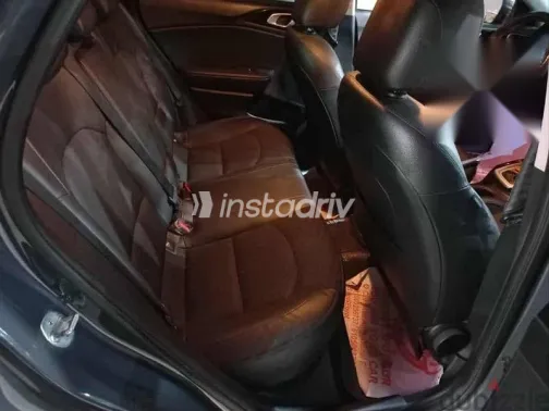 كيا اكسيد 2022 فضي مستعملة للبيع - 8