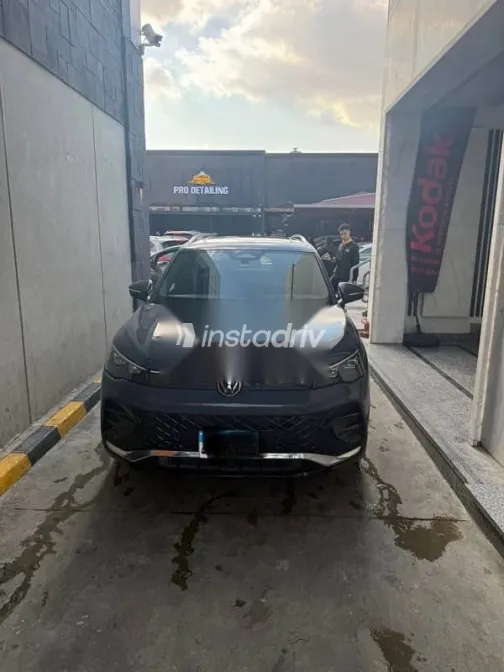 فولكس فاغن تيجون 2025 أبيض مستعملة للبيع - 3