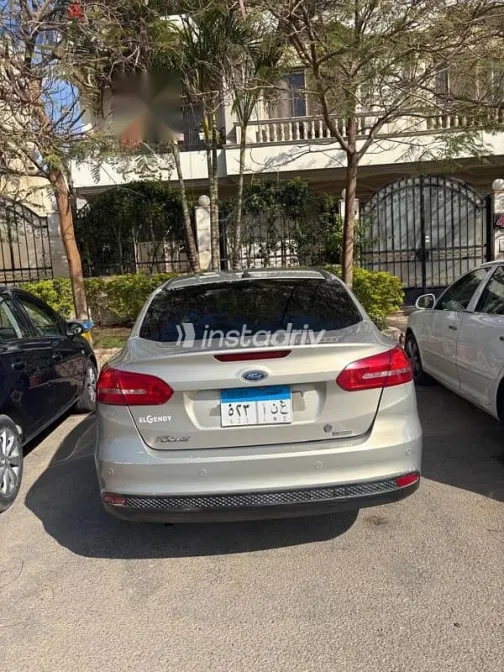 فورد فوكس 2018 أبيض مستعملة للبيع - 3