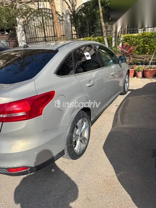 فورد فوكس 2018 أبيض مستعملة للبيع - 4