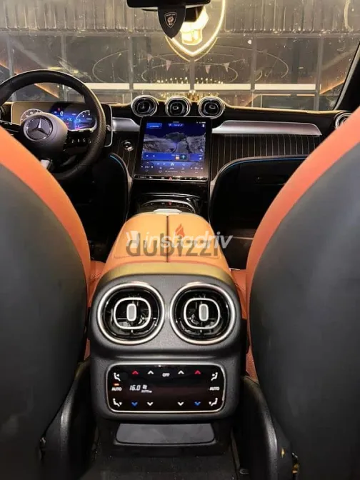 مرسيدس GLC 2025 أسود مستعملة للبيع - 9