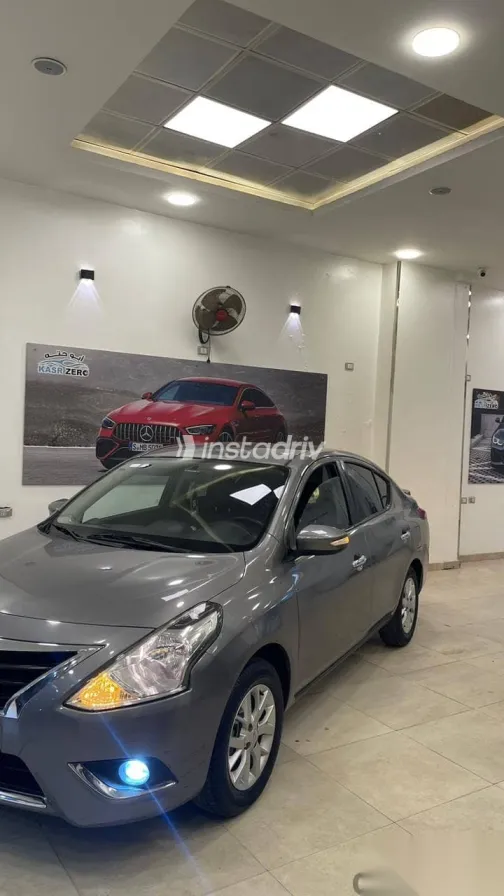 نيسان صنى 2023 رمادي مستعملة للبيع - 4