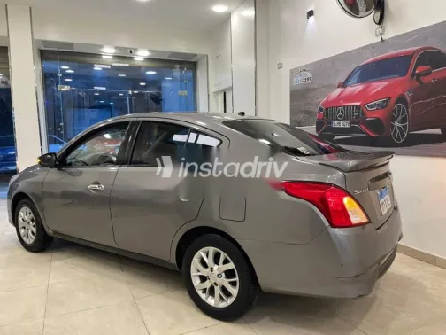 نيسان صنى 2023 رمادي مستعملة للبيع - 6