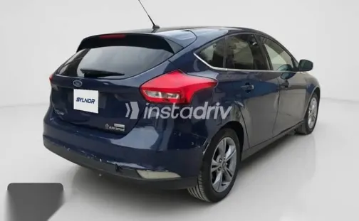 فورد فوكس 2018 أزرق غامق مستعملة للبيع - 3