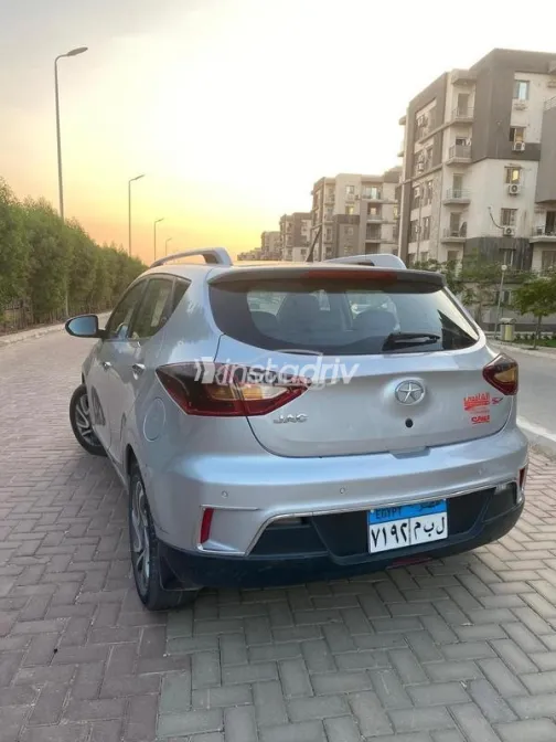 جاك S2 2017 أبيض مستعملة للبيع - 4