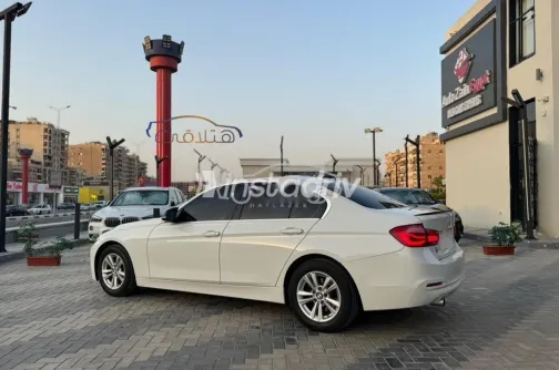 بي ام دبليو 318 2018 أبيض مستعملة للبيع - 5