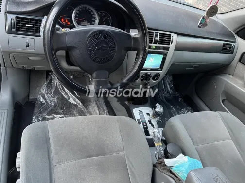 شيفروليه أوبترا 2011 سماوي مستعملة للبيع - 4