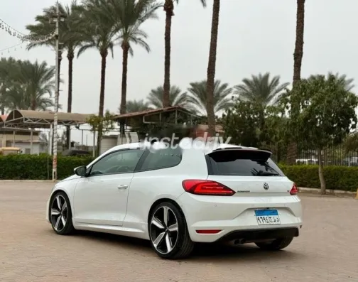 فولكس فاغن شيروكو 2016 أبيض مستعملة للبيع - 2