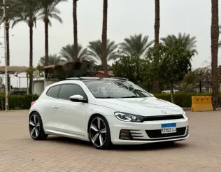 فولكس فاغن شيروكو 2016 أبيض مستعملة للبيع